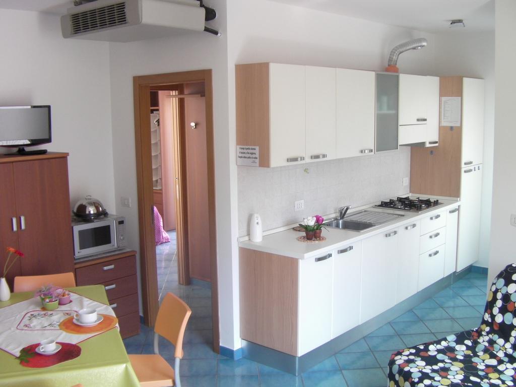 Casa Vacanze Villa Spina Сан Бенедето дел Тронто Стая снимка